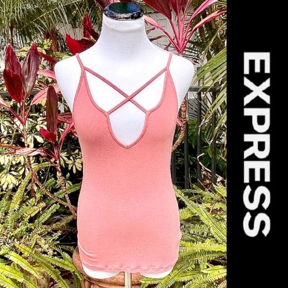🍍3/$15🍍 Express Plunge Ribbed Cutout Tank - Picture 1 of 5